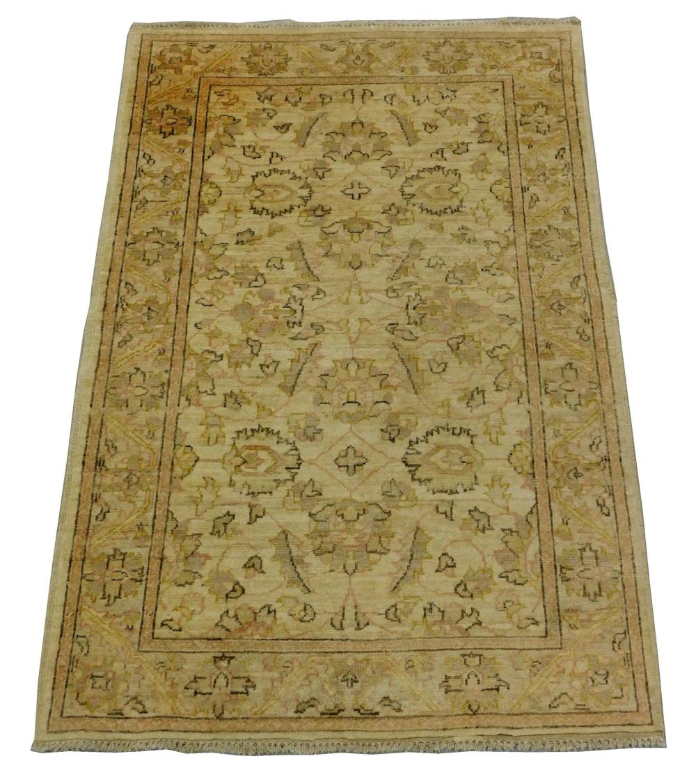 RUG: MODERN PERSIAN OUSHAK STYLE