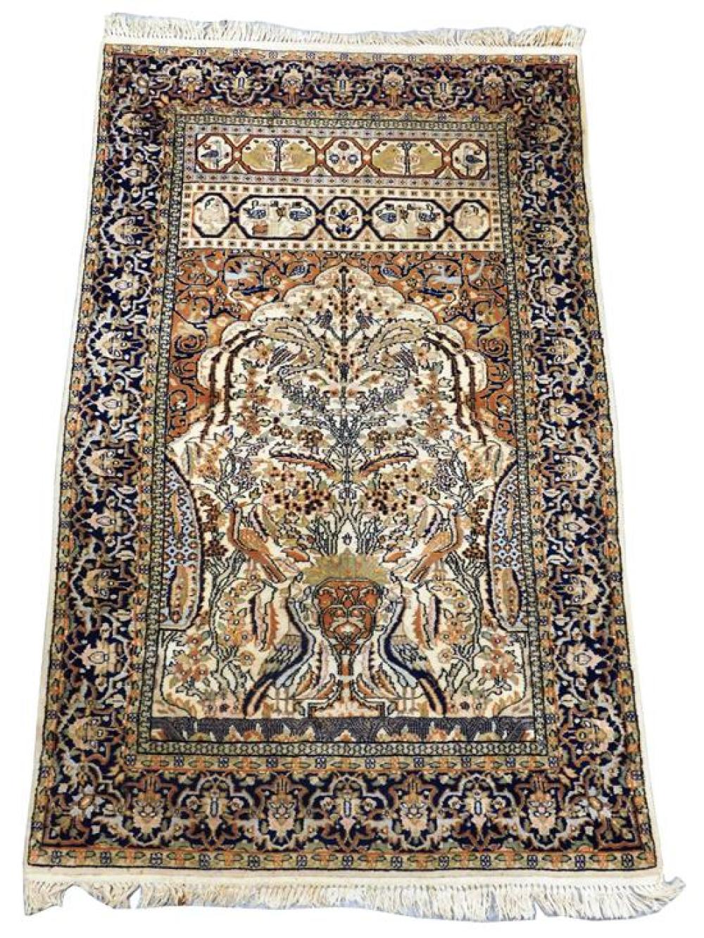 RUG: MODERN PERSIAN STYLE, 48" X