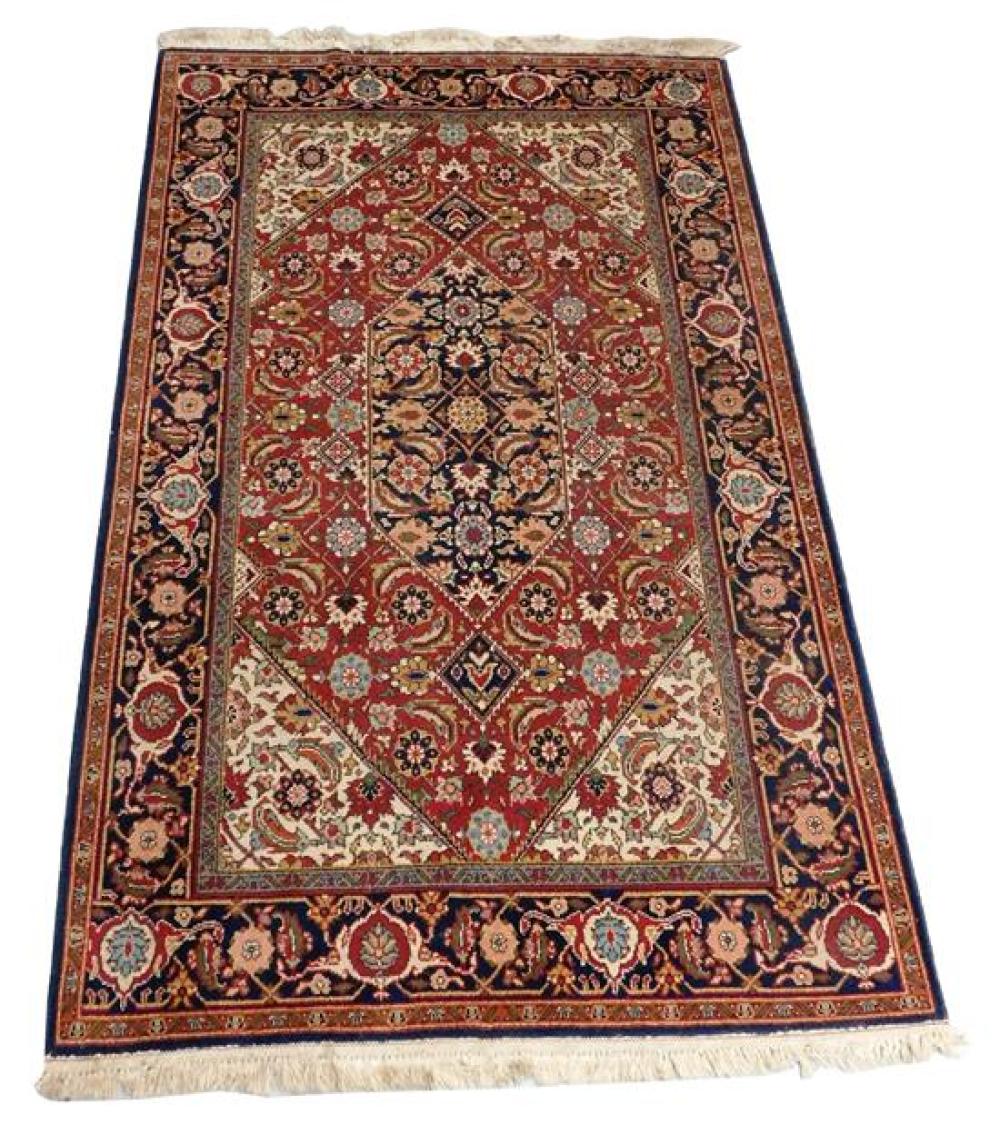 RUG: MODERN PERSIAN STYLE RUG, 7'