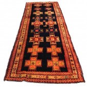 RUG: SEMI-ANTIQUE CAUCASIAN, 4