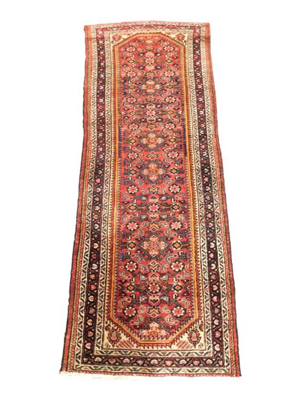 RUG: SEMI-ANTIQUE PERSIAN HAMADAN
