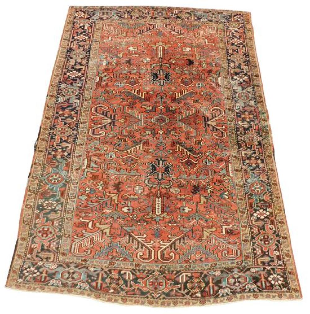 RUG: SEMI-ANTIQUE PERSIAN HERIZ, 7'