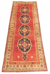 RUG: SEMI-ANTIQUE PERSIAN MALA