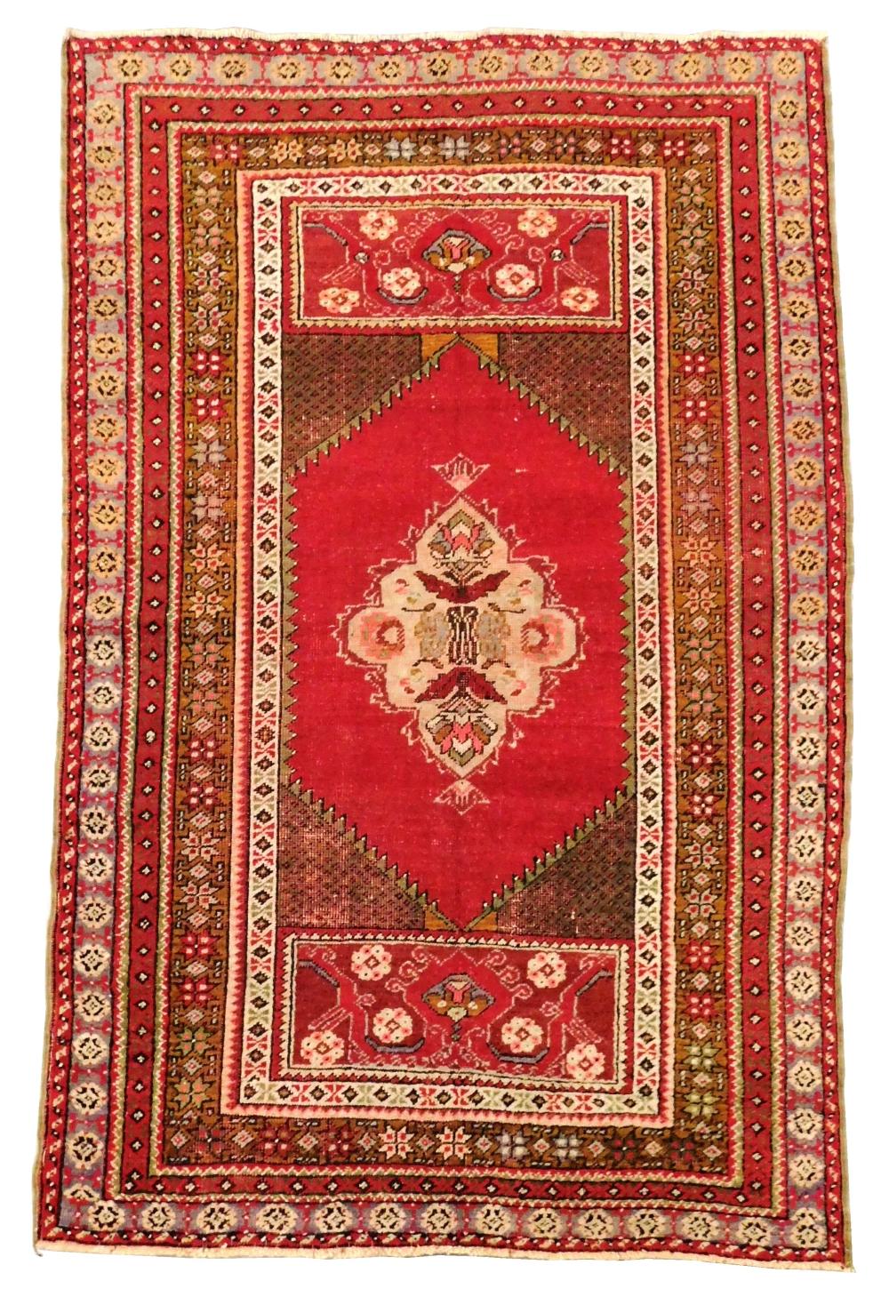 RUG: SEMI-ANTIQUE TURKISH SIVAS, 3'