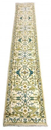 RUG: TURKISH ANGORA OUSHAK RUN