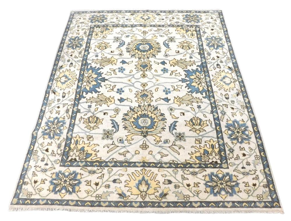 RUG: TURKISH OUSHAK, 8' 2" X 9'