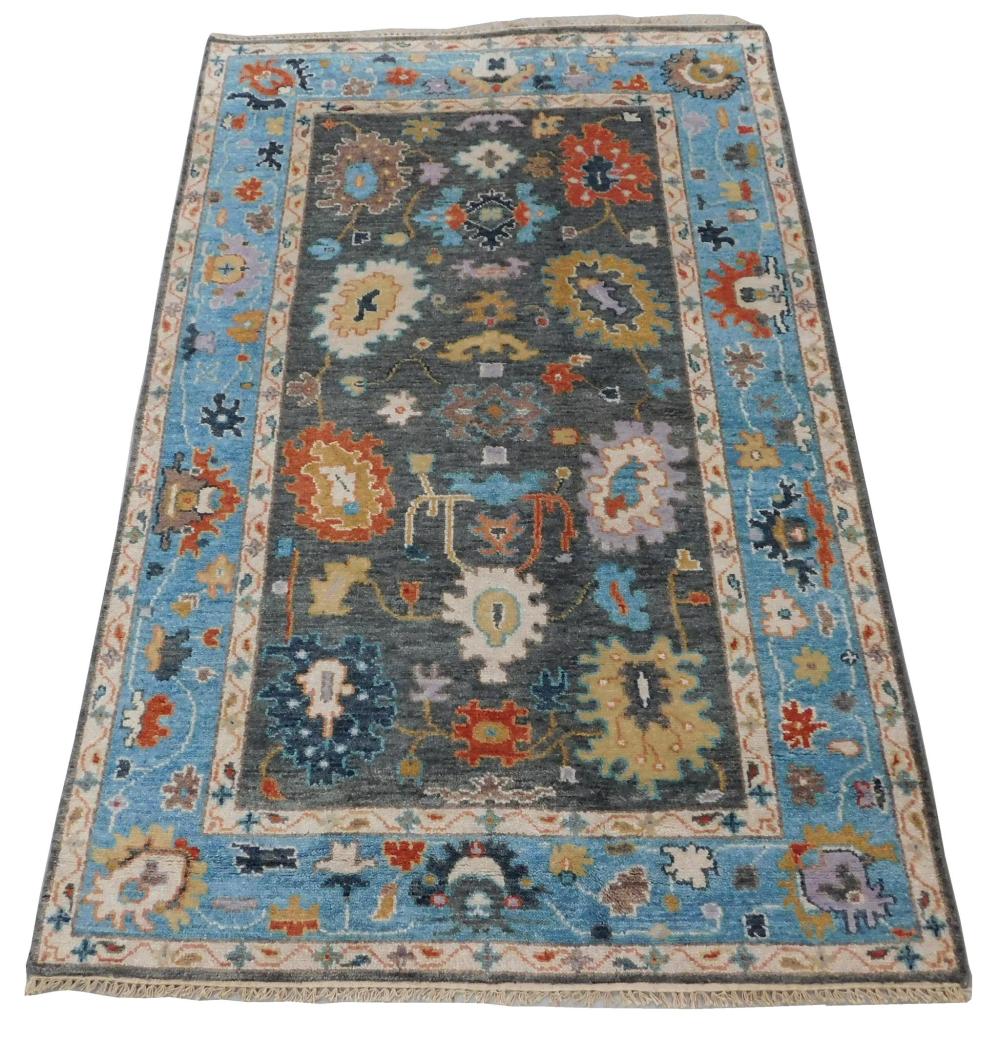 RUG: TURKISH OUSHAK CARPET, 5' X