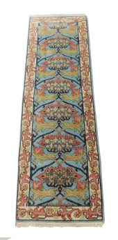 RUG: WILLIAM MORRIS ARTS AND C