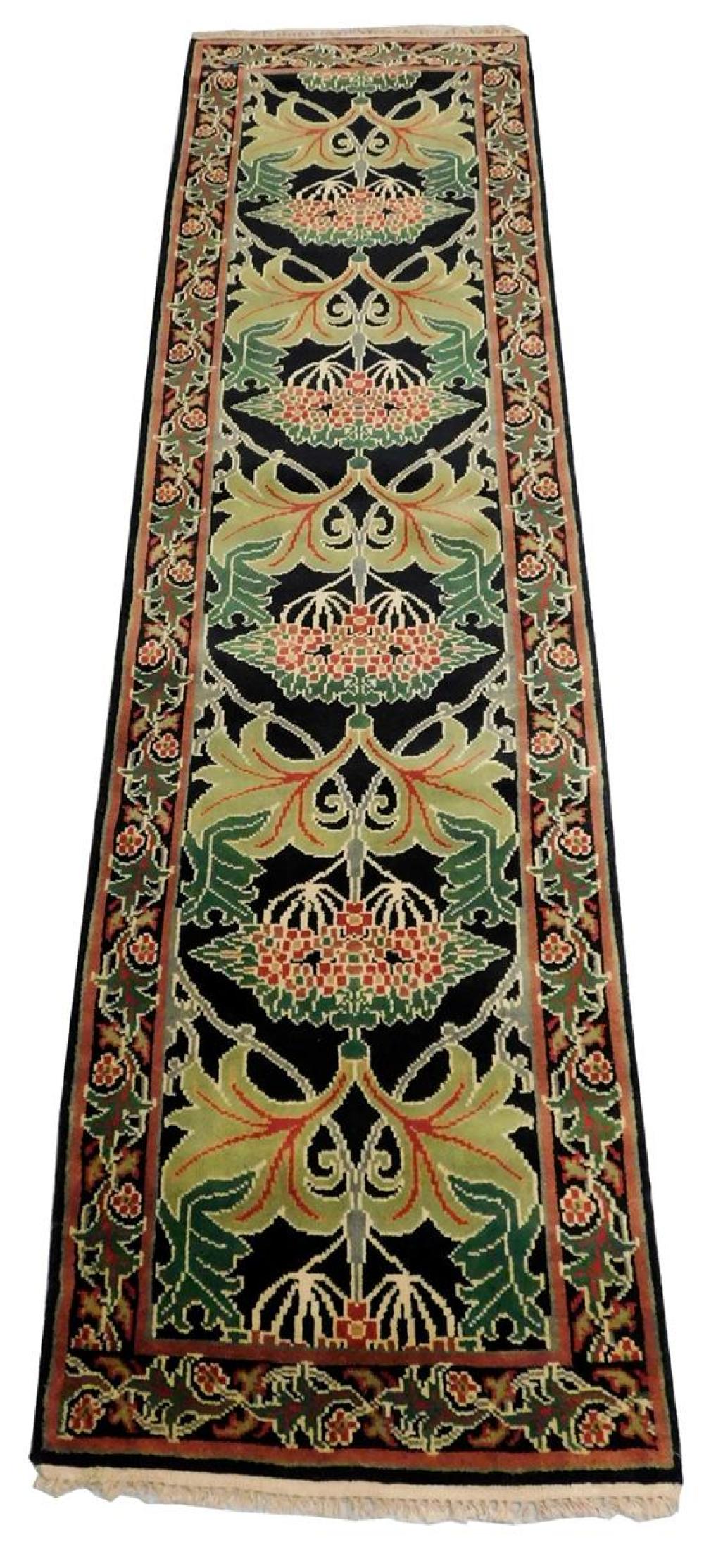 RUG: WILLIAM MORRIS ARTS AND CRAFTS