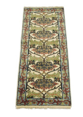 RUG: WILLIAM MORRIS STYLE RUNN