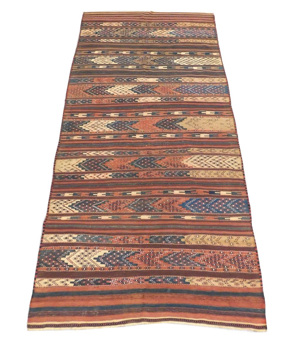 RUGS: SEMI ANTIQUE IRANIAN TRIBAL