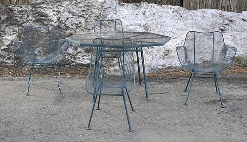 RUSSELL WOODARD PATIO SETFive piece