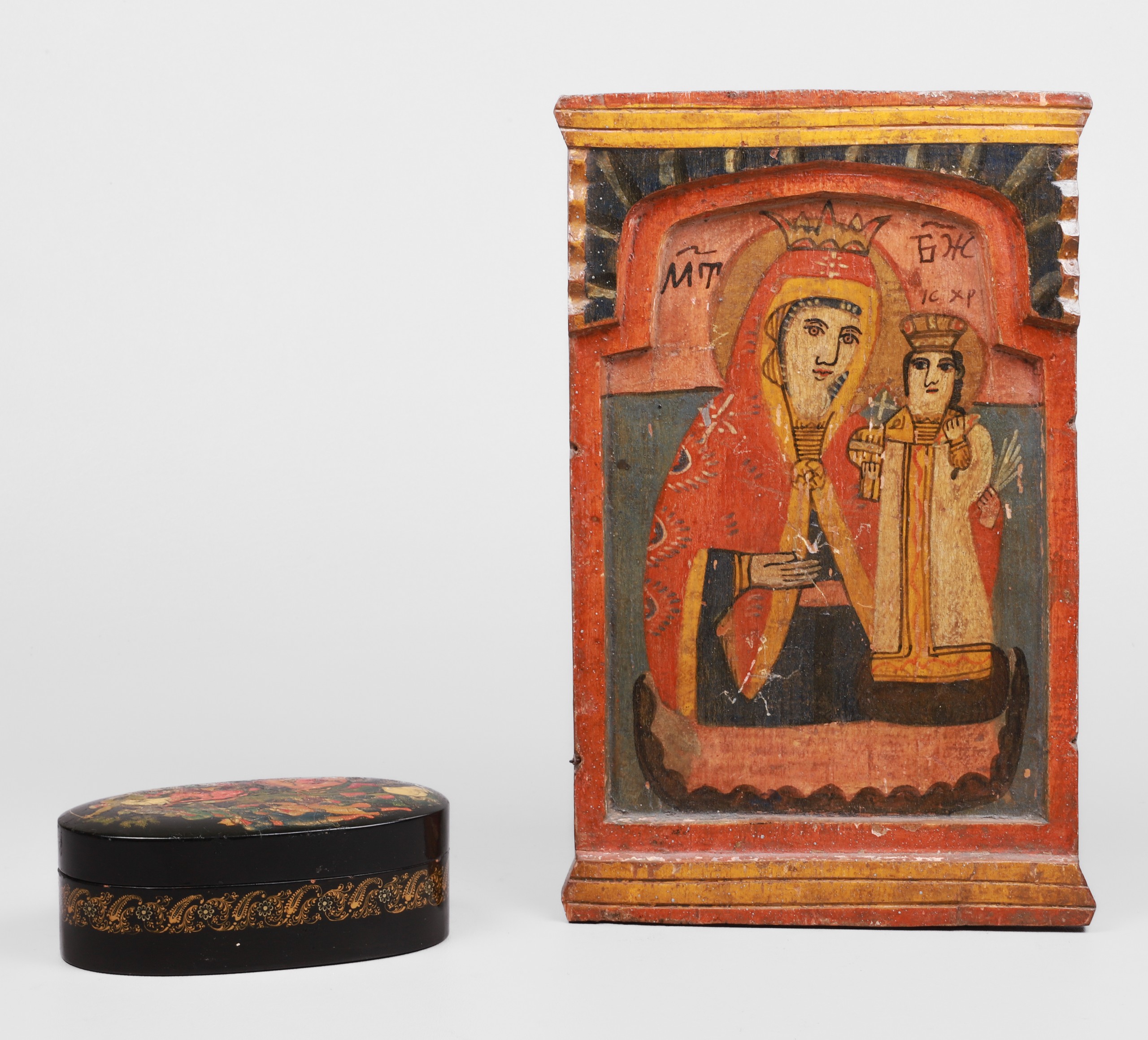 Russian folk icon and box to