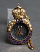 RUSSIAN GOLD AND ENAMEL JETON,