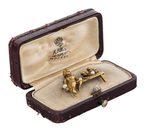 RUSSIAN GOLD AND PEARL BROOCH,