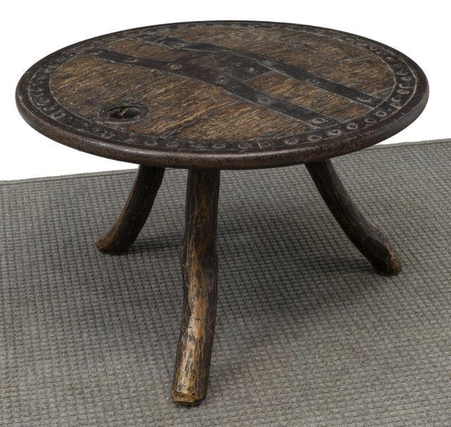 RUSTIC BARREL TOP IRON STRAPPED END
