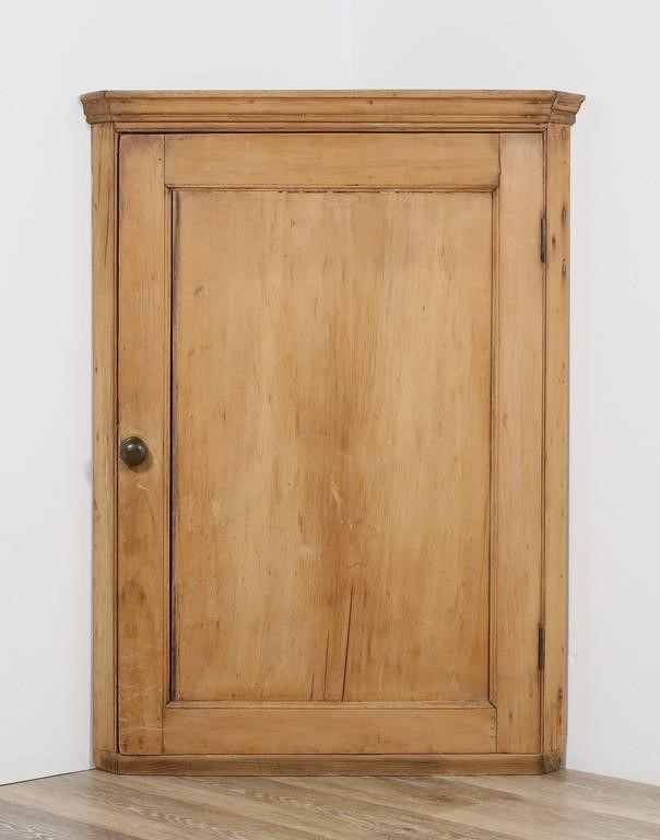 RUSTIC FARMHOUSE PINE HANGING