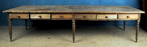 RUSTIC OAK TABLE HAVING SIX
