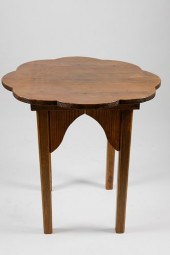 RUSTIC PINE SCALLOPED TOP SIDE