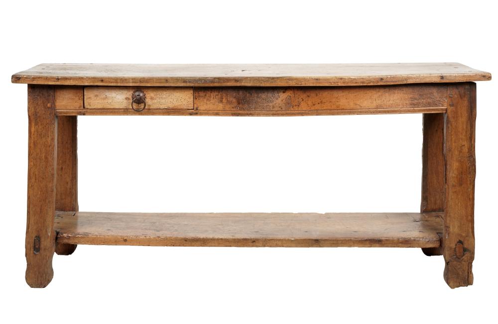 RUSTIC PINE SOFA TABLEhaving a