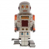 S. Y. TIN WINDUP ROBOT Circa 1