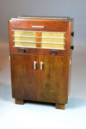SABA SHORTWAVE RADIO & RECORD