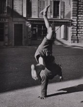 SABINE WEISS (b. 1924): AVIGNO