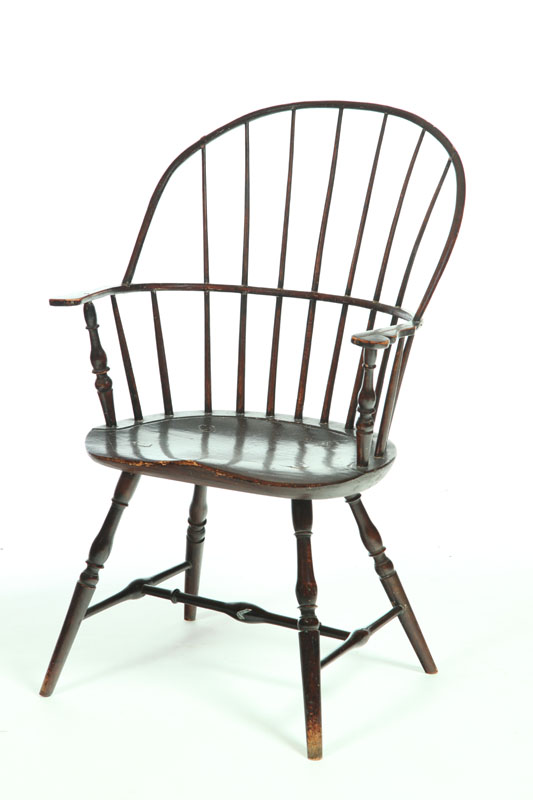 SACK-BACK WINDSOR ARMCHAIR. 