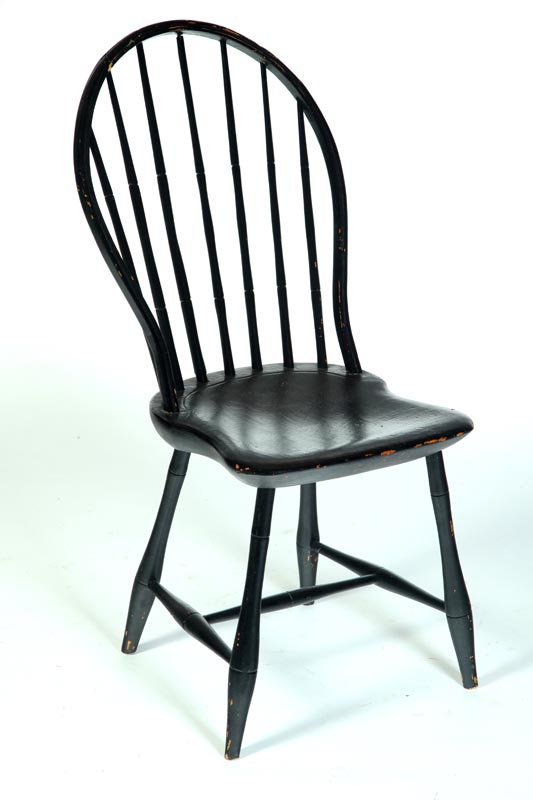 SACK-BACK WINDSOR SIDE CHAIR. 