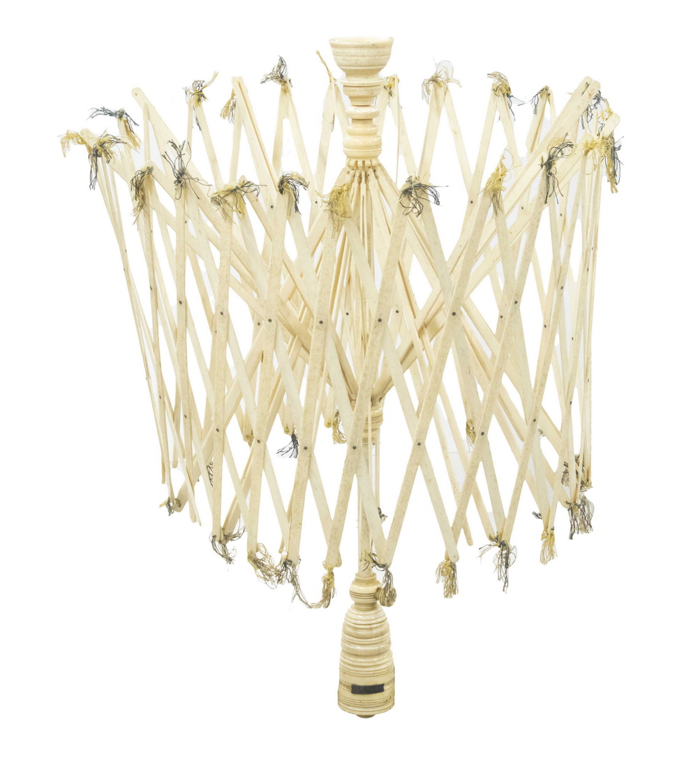 SAILOR-MADE WHALEBONE SWIFT IN