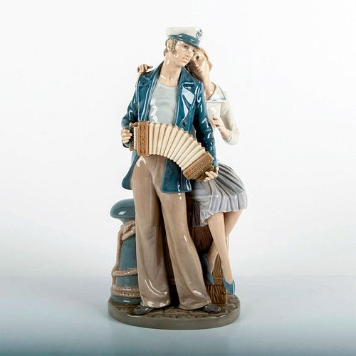 SAILOR SERENADES GIRL 1005276 -