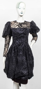 SAKS FIFTH AVENUE VINTAGE DRES