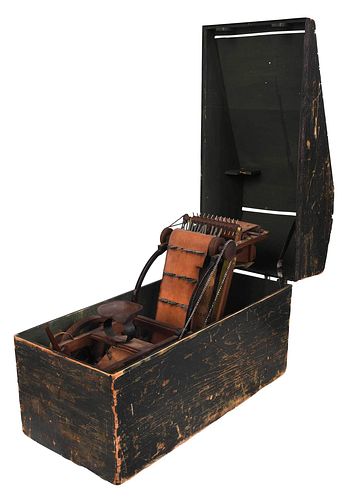 SALESMAN'S SAMPLE POTATO PICKER
