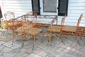 SALMON IRON PATIO SETA ca 1940