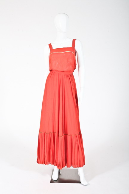 SALMON SILK ORGANZA GOWN.