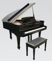 SAMICK SG-155 BABY GRAND PIANO