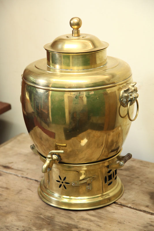 SAMOVAR. Brass with the bottom