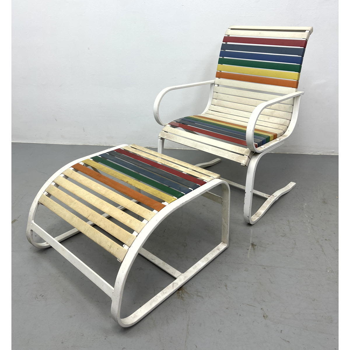 Samsonite style Outdoor Lounge