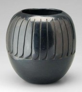 San Ildefanso blackware vase,