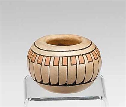 San ildefonso polychrome pottery