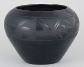 SAN ILDEFONSO PUEBLO BLACK-ON-