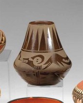     	San ildefonso Redware Vas