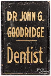 SAND PAINTED DENTIST TRADE SIG