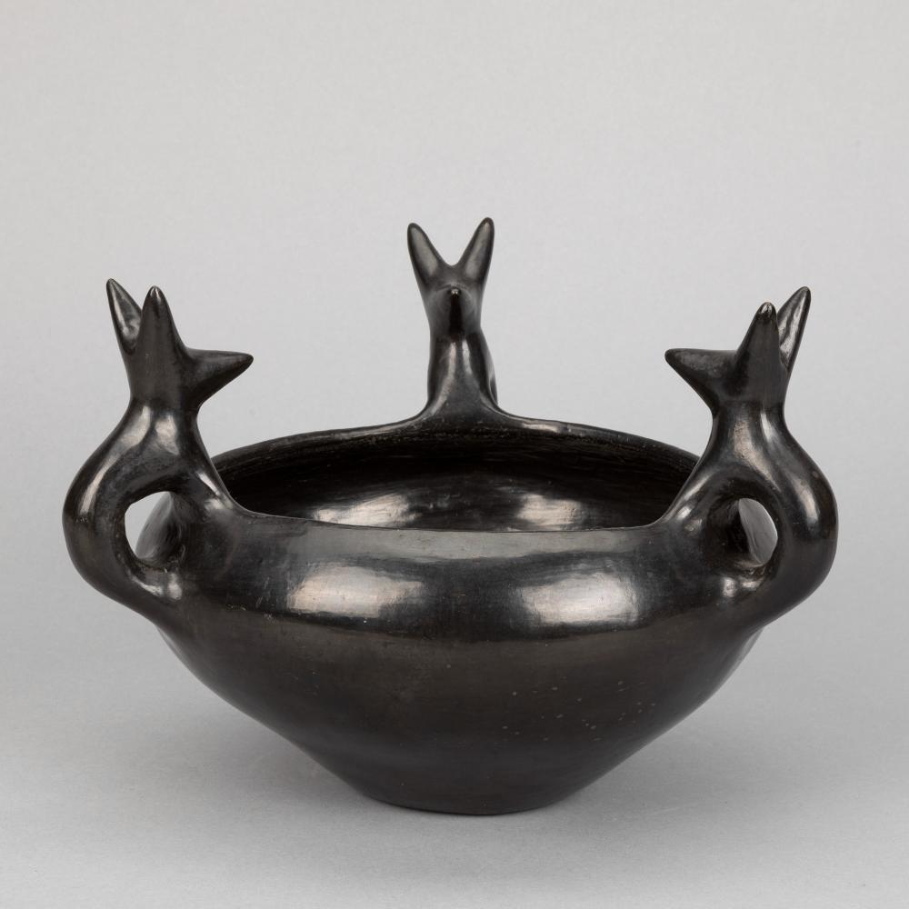 SANTA CLARA, BLACKWARE BOWL WITH