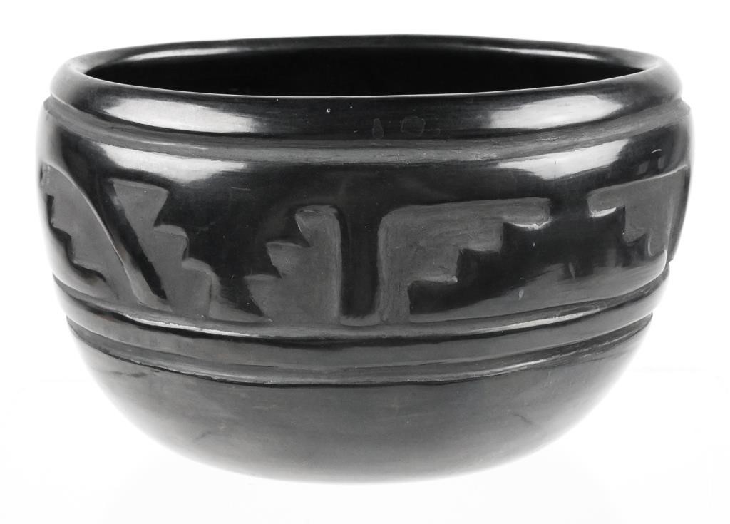 SANTA CLARA BLACKWARE CERAMIC