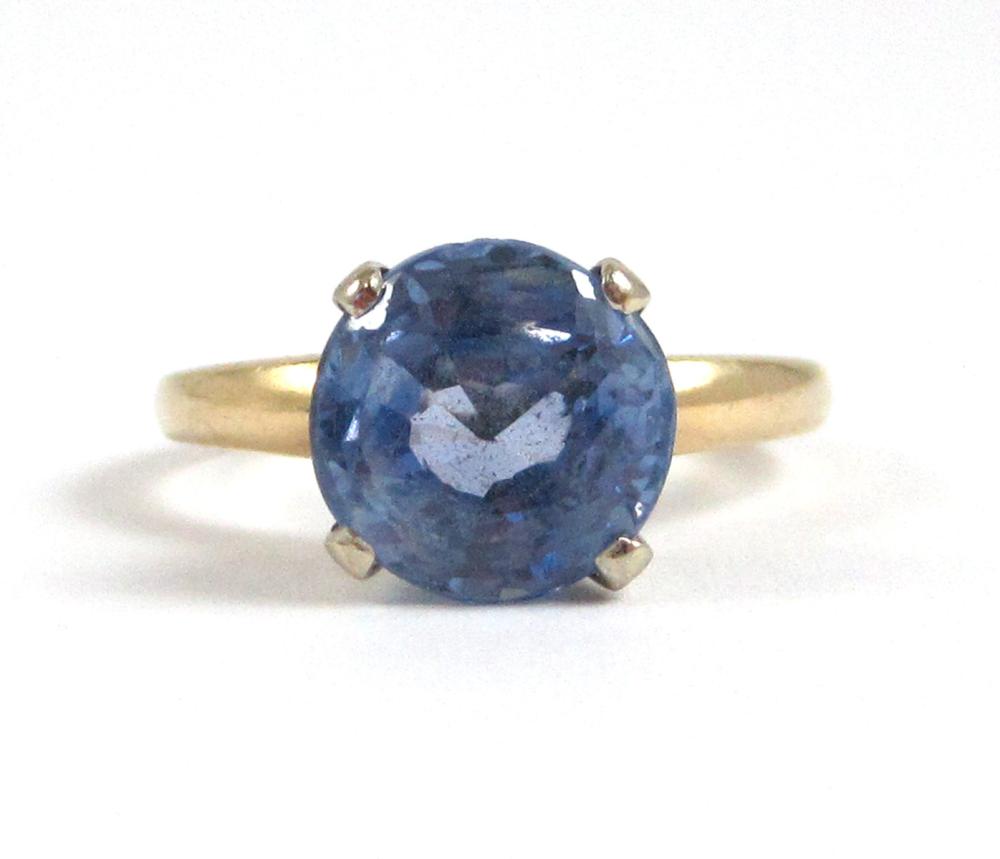 SAPPHIRE AND FOURTEEN KARAT GOLD