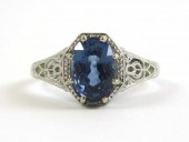 SAPPHIRE AND PLATINUM SOLITAIR