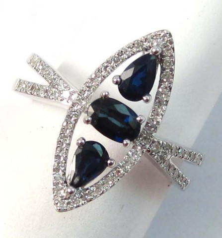 SAPPHIRE DIAMOND AND WHITE GOLD