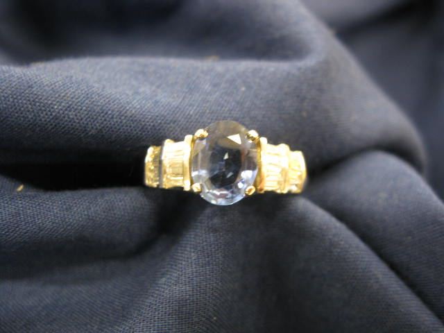 Sapphire & Diamond Ring oval ceylon