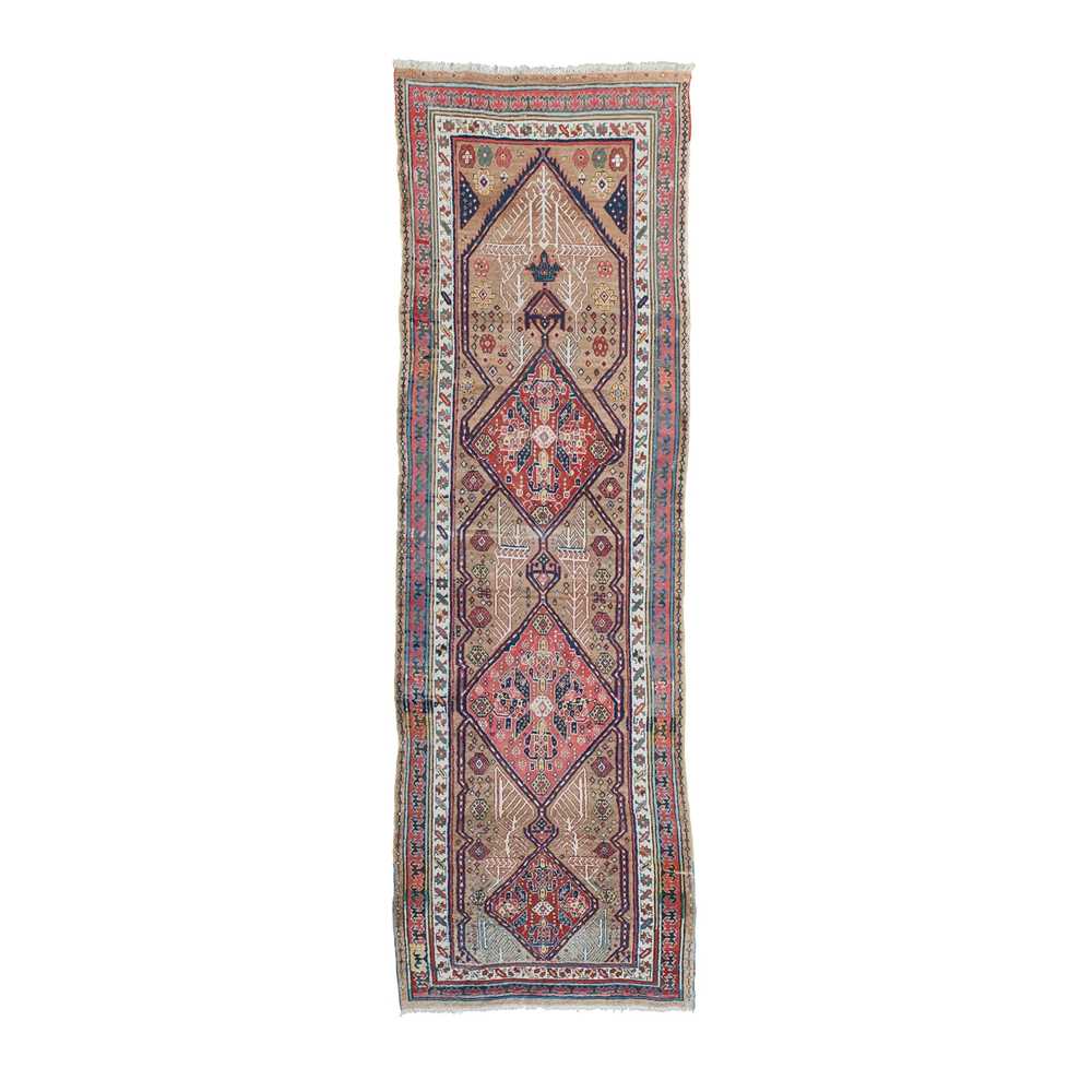 SARAB RUNNER NORTHWEST PERSIA, LATE